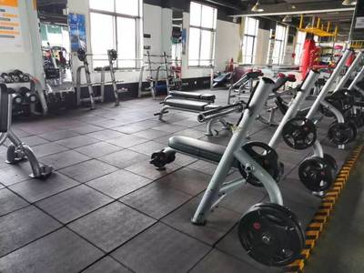 為什么你的健身房會“跑路”？鄭州24家健身房倒閉原因深度剖析